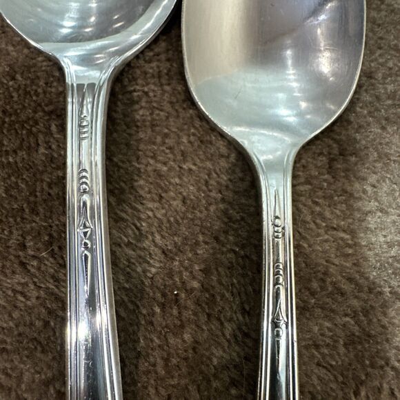 Vtg Wm. A Rogers A1 PLUS Oneida Ltd MEADOWBROOK Replacement Spoons Silver-Plate - Picture 5 of 11